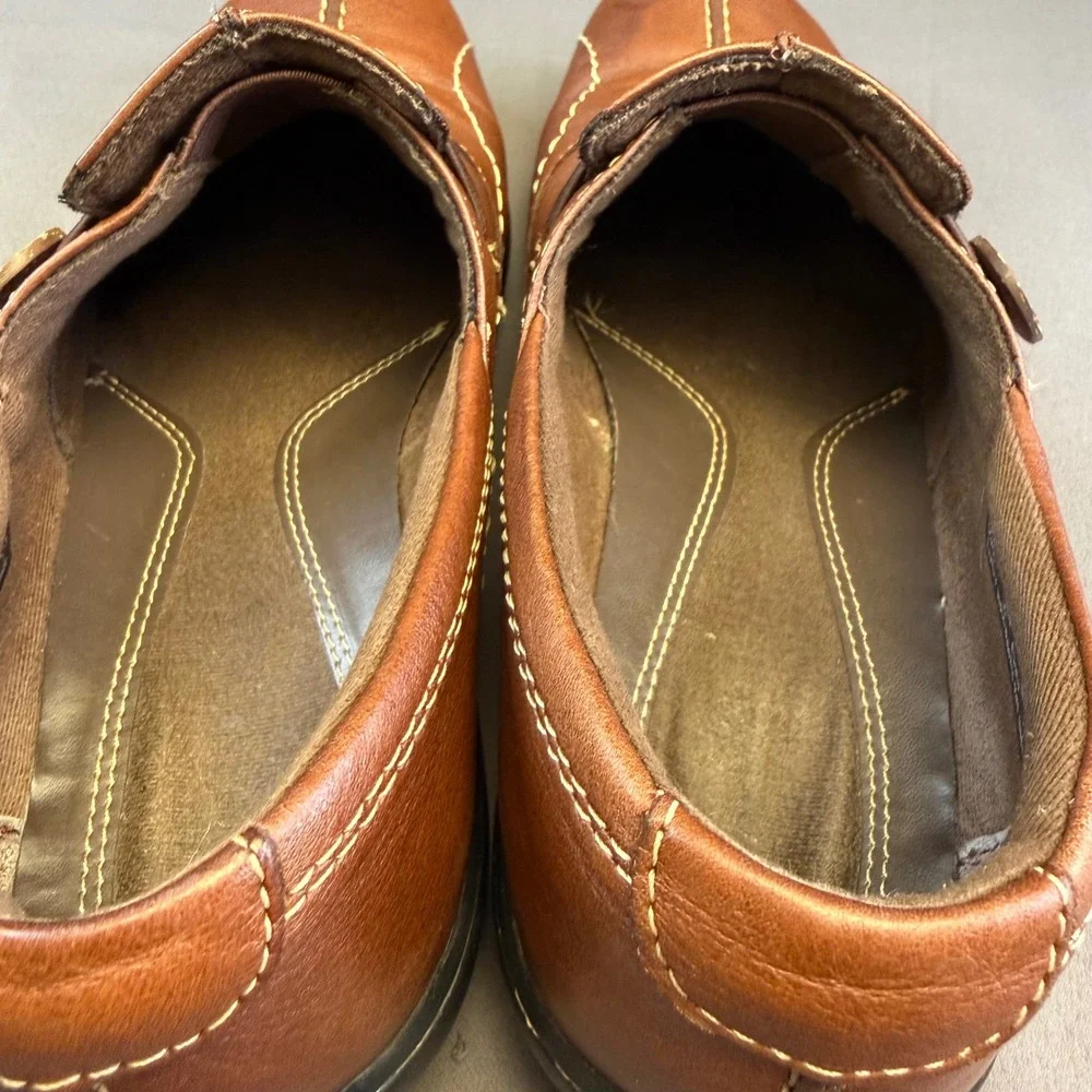 Clarks Brown Leather Slip On Loafers Button Detail Contrast Stitch 35063 Mens 8M